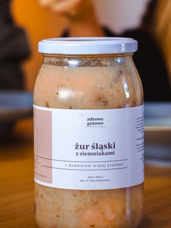 Żur śląski z ziemniakami (900 ml)