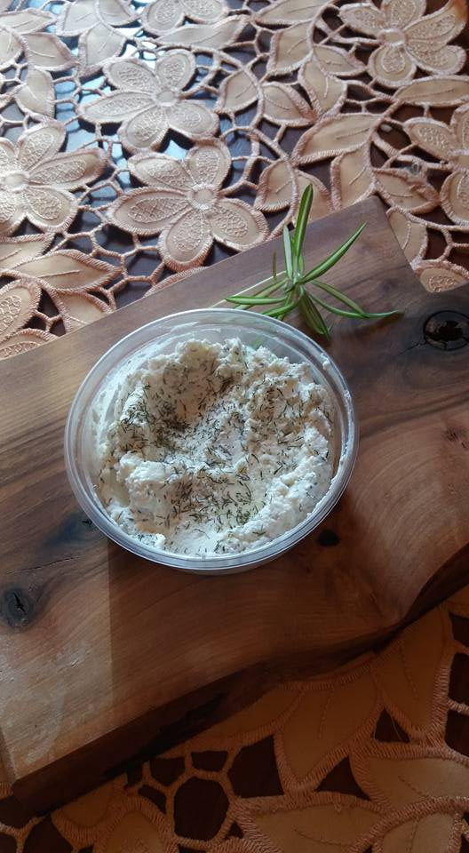 Twarożek kozi z koperkiem i chrzanem (100 g)
